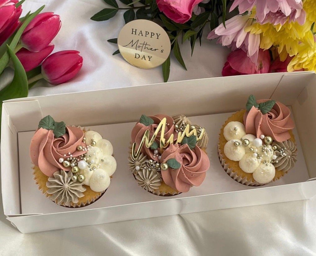 Acrylic Mum Script Topper - Image 3