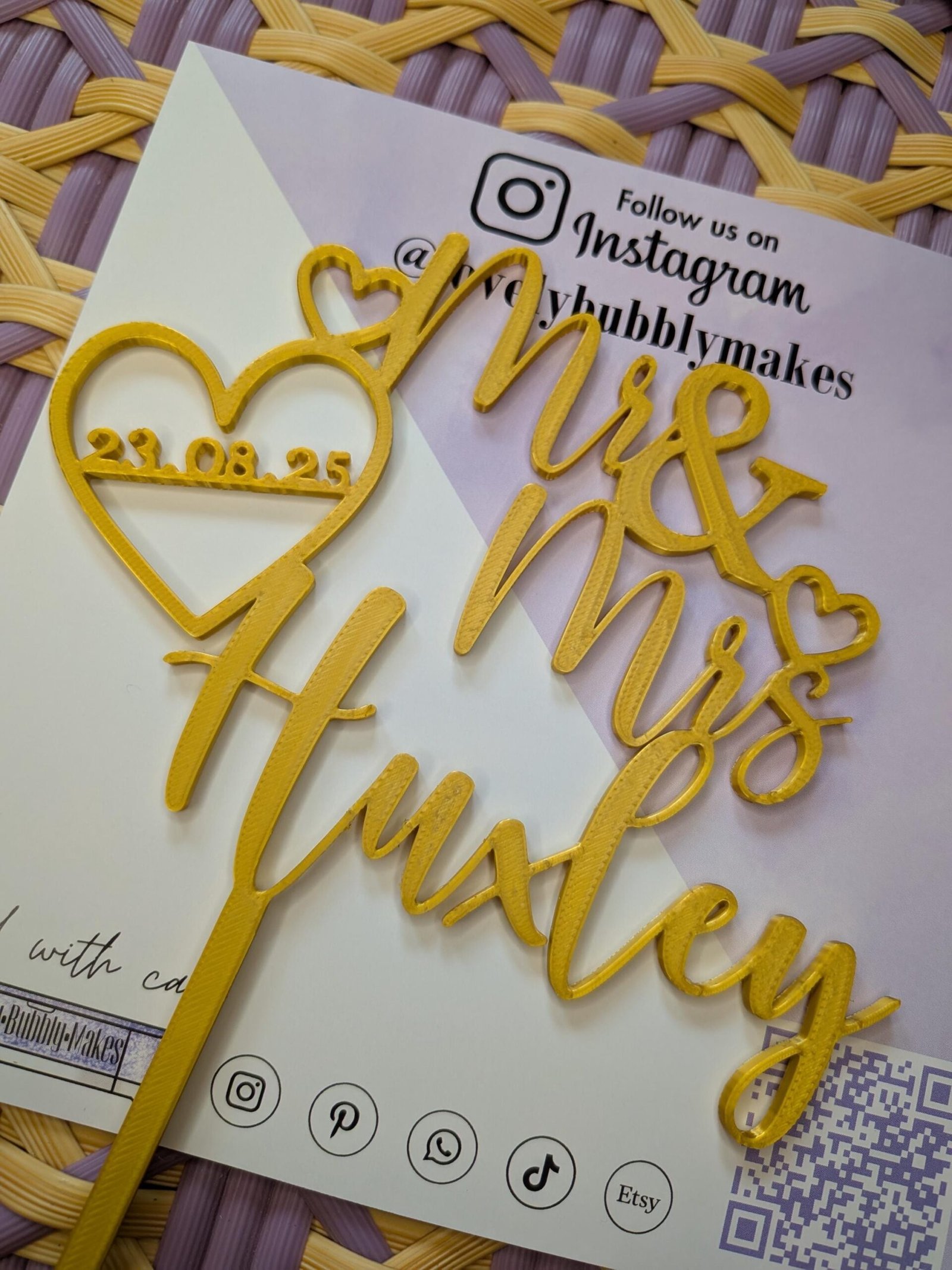 Acrylic Mr & Mrs Name & date topper - Image 6