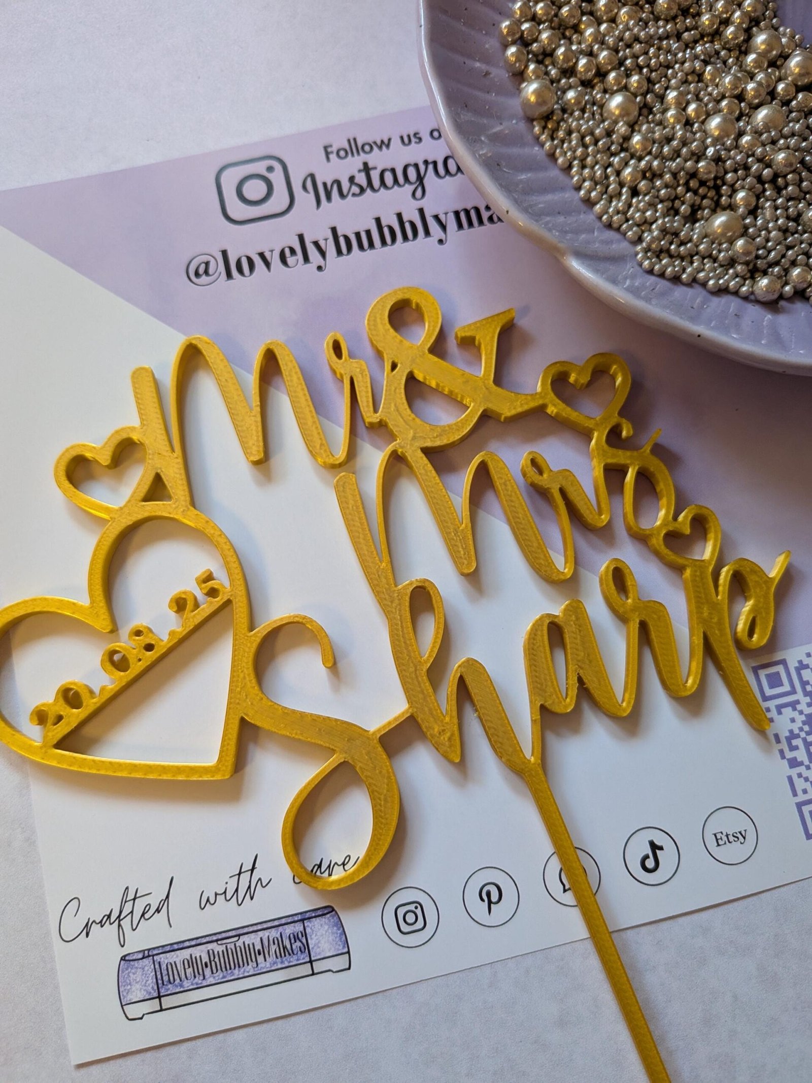 Acrylic Mr & Mrs Name & date topper - Image 5