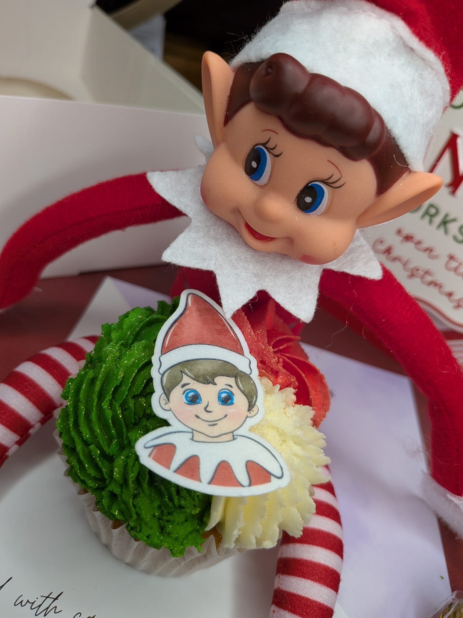 Edible Elf on the Shelf Themed Toppers - Image 4