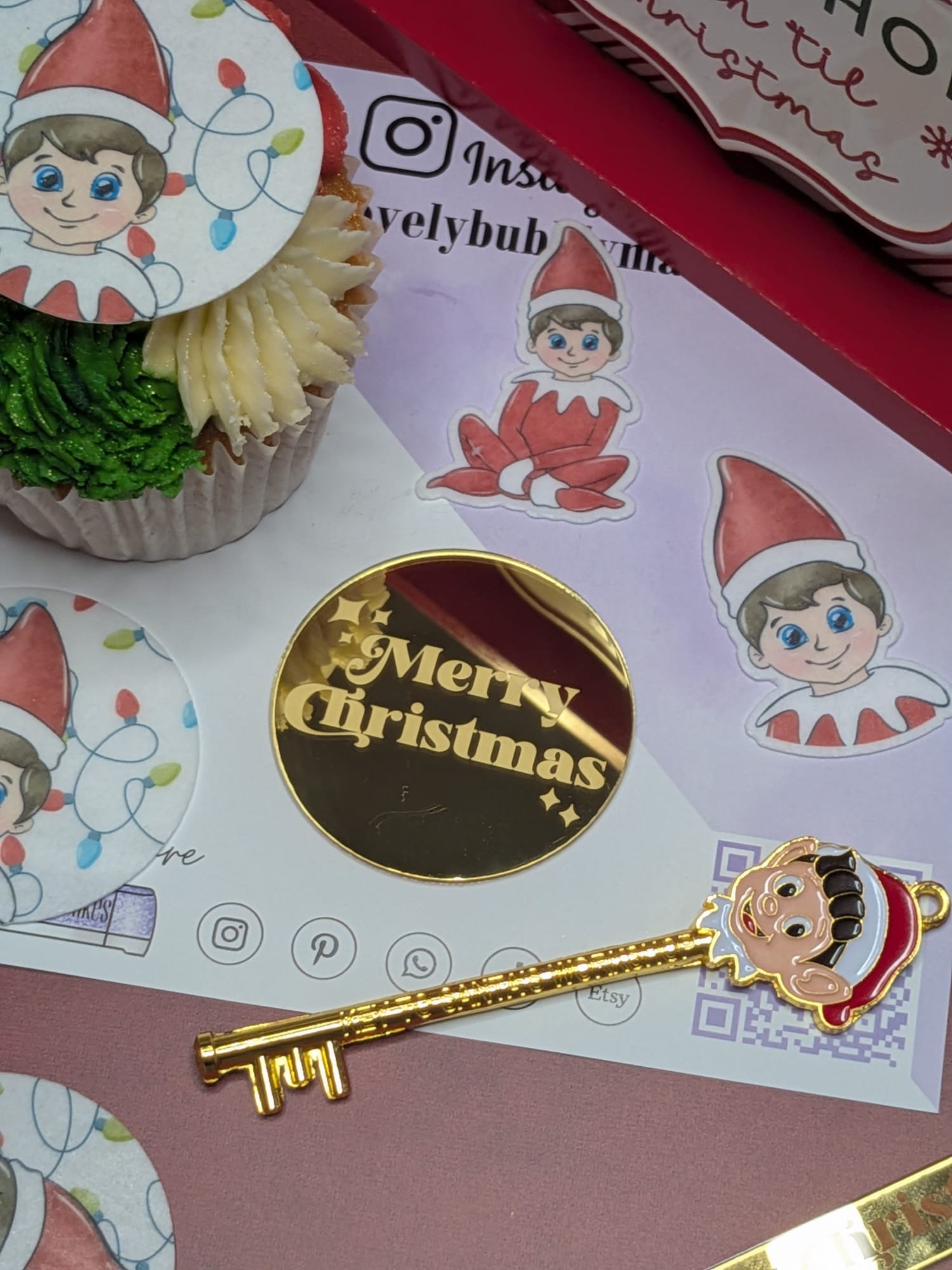 Retro Merry Christmas Acrylic Disc - Image 5